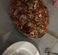Camelot Gourmet Pizza - Hotel Accommodation
