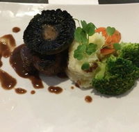 Seren8 Restaurant  Bar - Hotel Accommodation