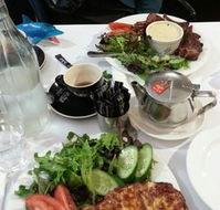Bonus Bros Cafe Restaurant - Hotel Accommodation