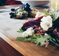 Fox  Hounds Country Inn - Hotel Accommodation