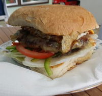 Rosie's Tuckerbox - Hotel Accommodation