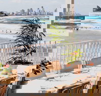 Burleigh Pavilion - The Tropic - Hotel Accommodation