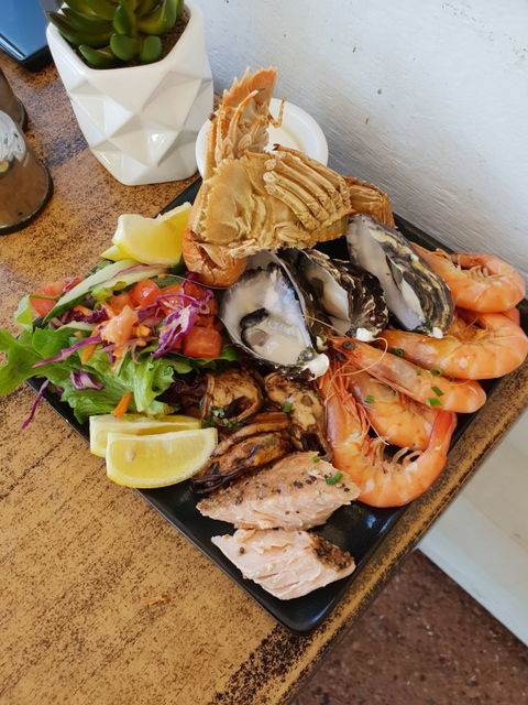 Maisie's Seafood And Steakhouse - Hotel Accommodation 5