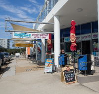 Seafood Town - Hotel Accommodation