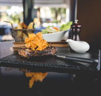Three Bar and Grill - Hotel Accommodation
