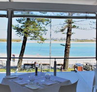Tides Waterfront Dining - Hotel Accommodation