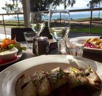 Salt Cafe Urangan - Hotel Accommodation