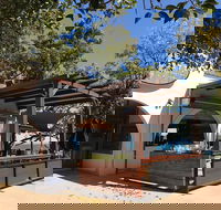 At the Jetty - Hotel Accommodation