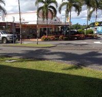 Famishes Cafeteria - Hotel Accommodation