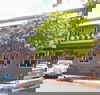 Queenslander Hotel - Hotel Accommodation