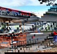 Sues Bar and Grill - Hotel Accommodation