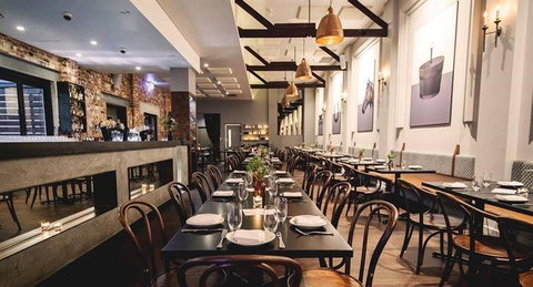 The Stables Bar - Hotel Accommodation 4