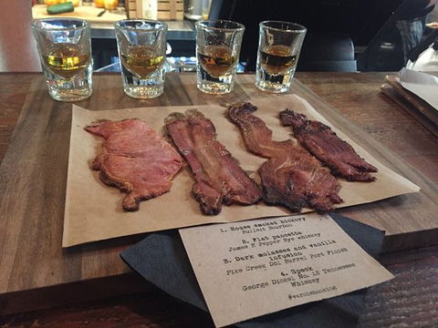 Varnish On King - Hotel Accommodation 0