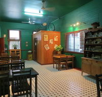 Irish Molly's Bar  Grill - Hotel Accommodation