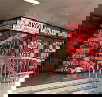 Lou's Food Emporium - Hotel Accommodation