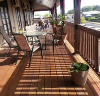 Commercial Hotel Clermont - Hotel Accommodation
