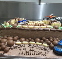 Tully Hot Bread - Hotel Accommodation