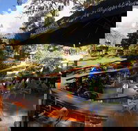 Woodford Gardens - Hotel Accommodation