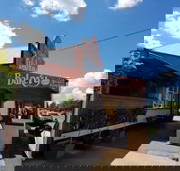 Blackbutt Woodfired Bakery - Hotel Accommodation