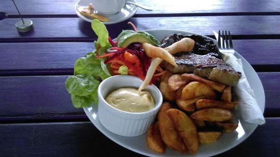 Hidden Valley QLD Hotel Accommodation