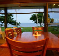 King Reef Hotel Restaurant - Hotel Accommodation
