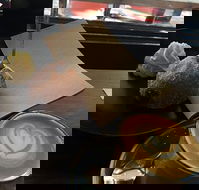 Red Bench Cafe - Hotel Accommodation