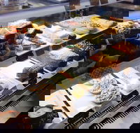 Willow Tree Cafe - Hotel Accommodation