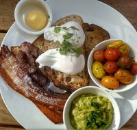 Cromwell STREAT - Hotel Accommodation