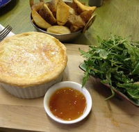 Elkhorn Roadhouse - Hotel Accommodation