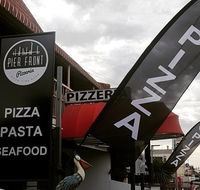Pier Front Pizzeria - Hotel Accommodation