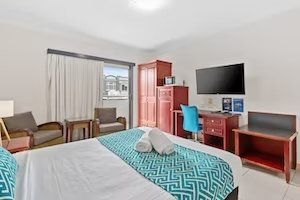 The Coffee House Apartments & Bistro - Hotel Accommodation 15