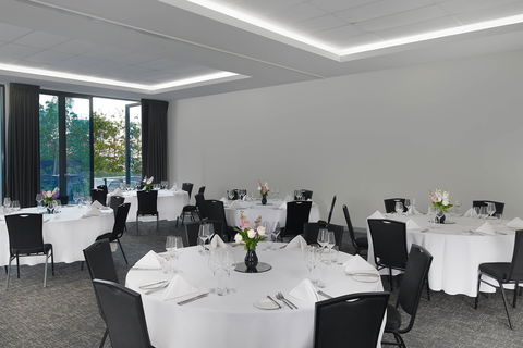 Courtyard Brisbane South Bank - Hotel Accommodation 10