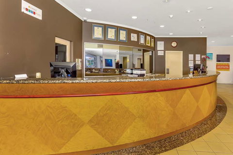 Comfort Inn & Suites Goodearth - Hotel Accommodation 3