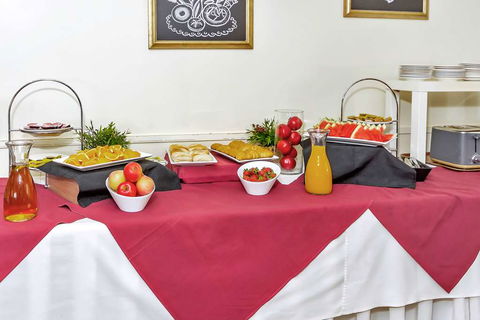 Comfort Inn & Suites Goodearth - Hotel Accommodation 11