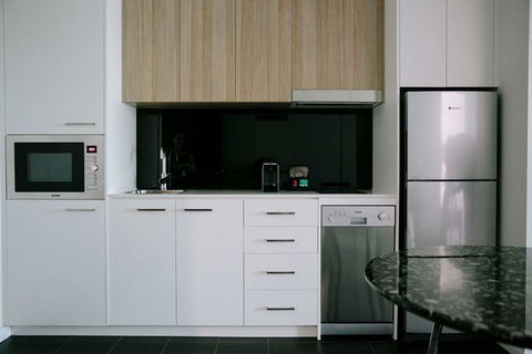 Avenue Hotel Canberra - Hotel Accommodation 7