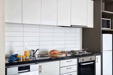 Punthill Essendon Grand - Hotel Accommodation 13