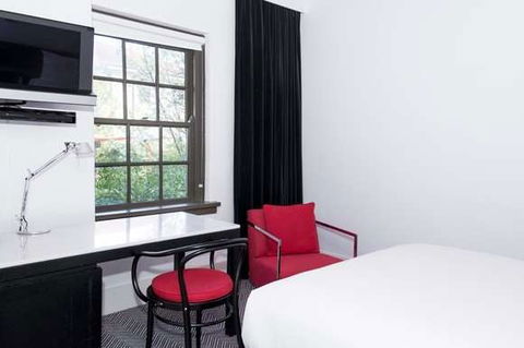 Peppers Gallery Hotel, Canberra - Hotel Accommodation 3
