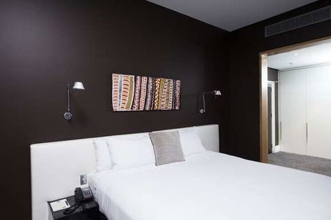 Peppers Gallery Hotel, Canberra - Hotel Accommodation 7