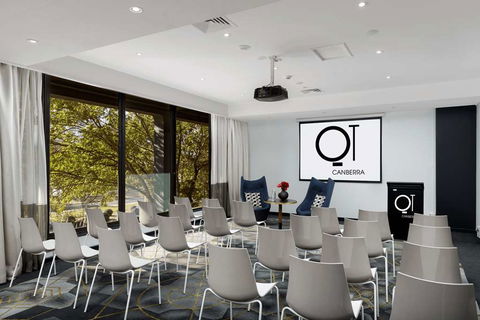 QT Canberra - Hotel Accommodation 7
