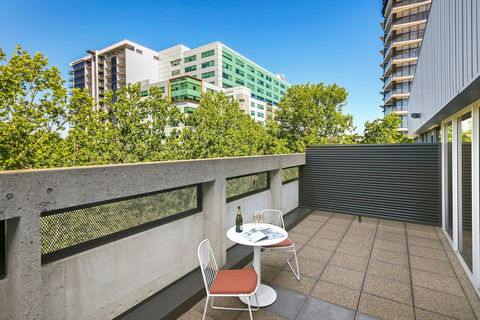 Quest Canberra City Walk - Hotel Accommodation 3
