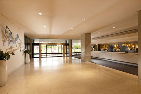 Hilton Adelaide - Hotel Accommodation 2