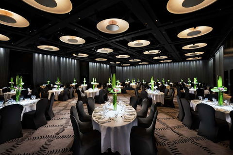 Hilton Adelaide - Hotel Accommodation 8