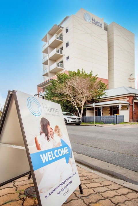Hume Serviced Apartments - Hotel Accommodation 4