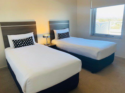 Hume Serviced Apartments - Hotel Accommodation 12