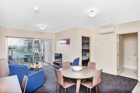 Hume Serviced Apartments - Hotel Accommodation 14
