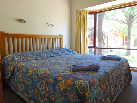 Adelaide Caravan Park - Hotel Accommodation 4