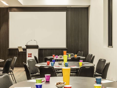 Ibis Adelaide - Hotel Accommodation 9