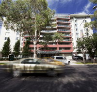 Pacific Suites Canberra - Hotel Accommodation