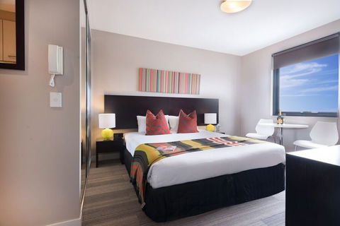 Quest Mascot - Hotel Accommodation 1