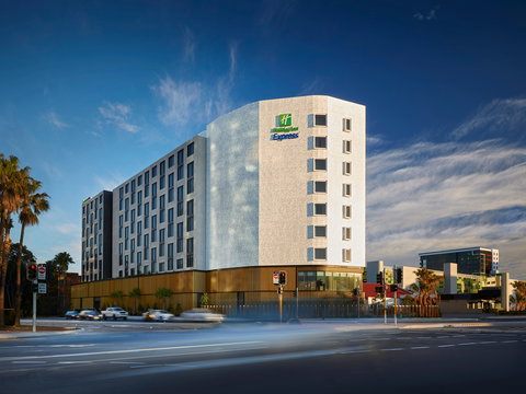 Holiday Inn Express Sydney Airport - Hotel Accommodation 2